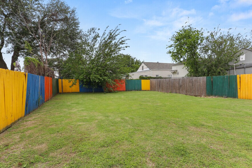 More Photos Of 321 S Dorgenois St, New Orleans Schools For Sale