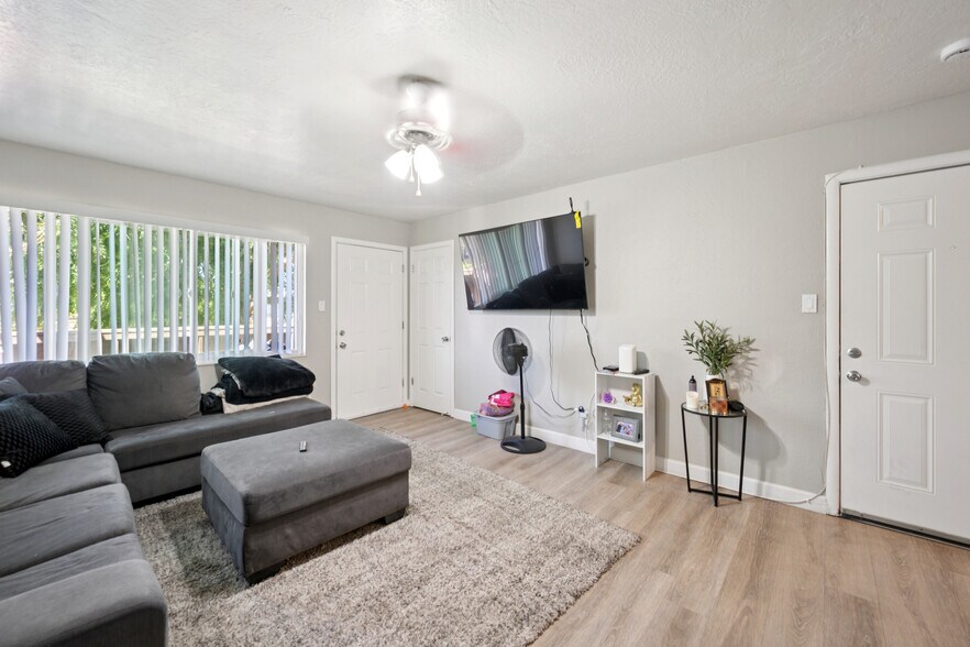 More Photos Of 550 Berry Ave, Hayward Apartments For Sale