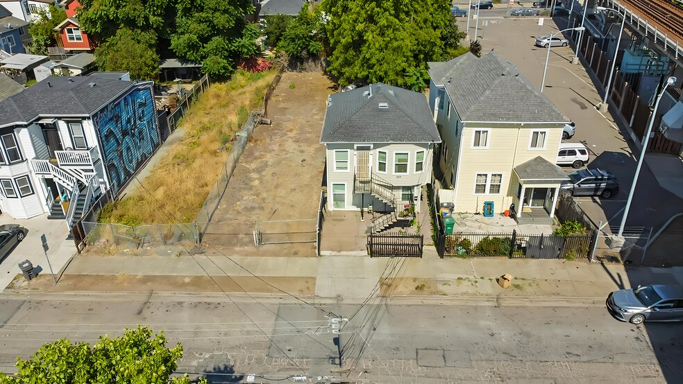 More Photos Of 537 Chester St, Oakland Apartments For Sale