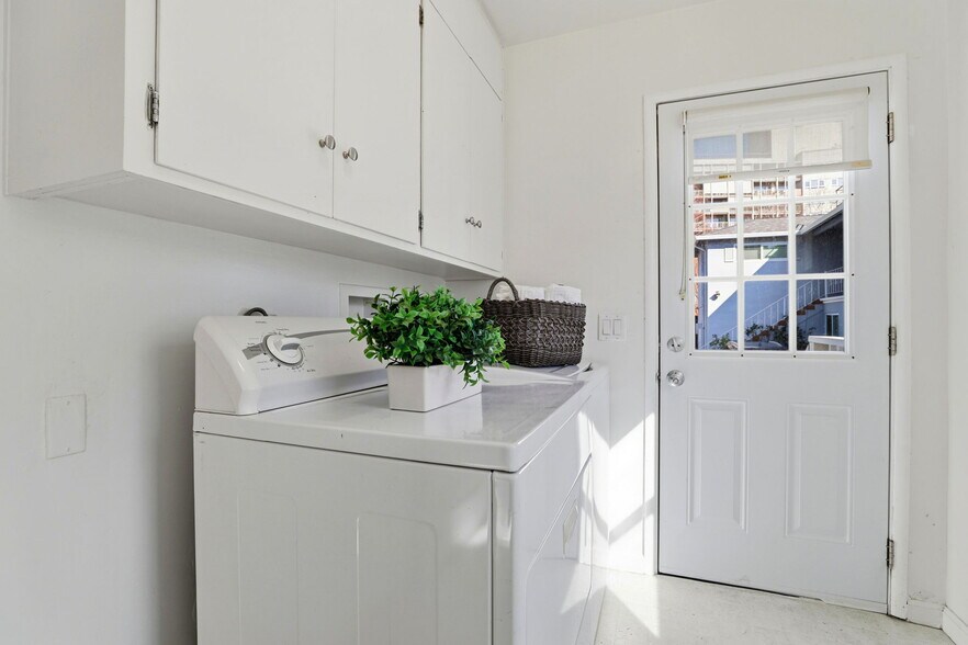 More Photos Of 809--823 Cowper St, Palo Alto Apartments For Sale