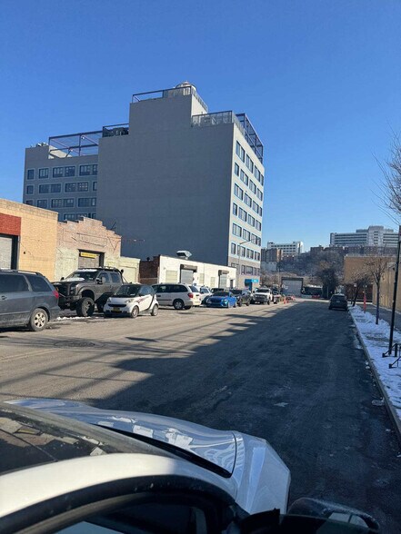 More Photos Of 423 W 218th St, New York General Retail For Sale