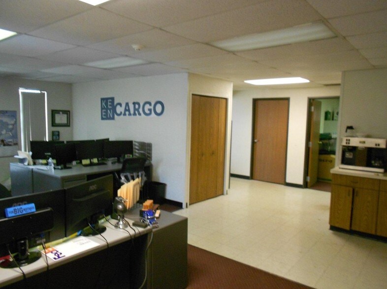 More Photos Of 25715-25737 Meadowbrook Rd, Novi Warehouse For Sale