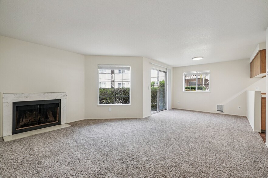 More Photos Of 2404 SE 161st Ct, Vancouver Apartments For Sale