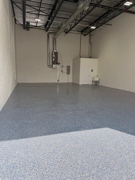 More Photos Of 7040 SE Federal Hwy, Hobe Sound Warehouse For Sale