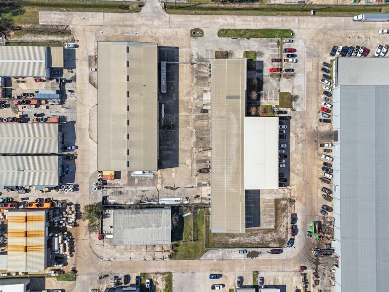 More Photos Of 6754-6758 Northwinds Dr, Houston Warehouse For Lease