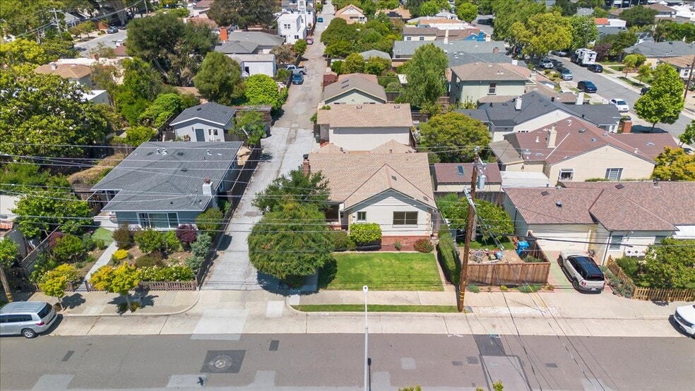 More Photos Of 1015 10th Ave, San Mateo Multifamily For Sale
