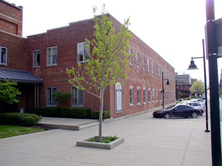 More Photos Of 400 W 7th St, Bloomington Office For Sale