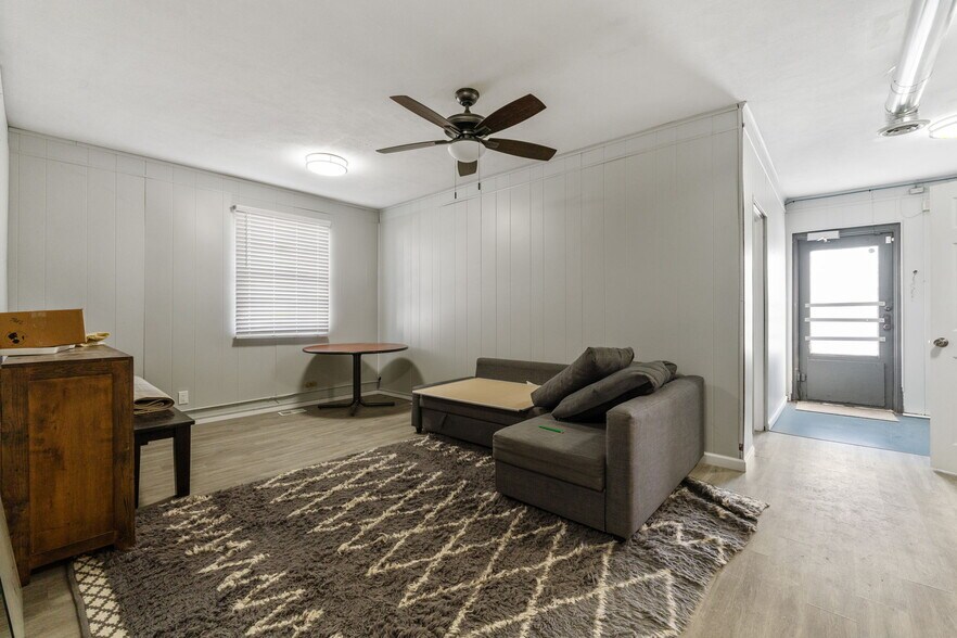 More Photos Of 437 Holtzman Ave, Columbus Warehouse For Sale