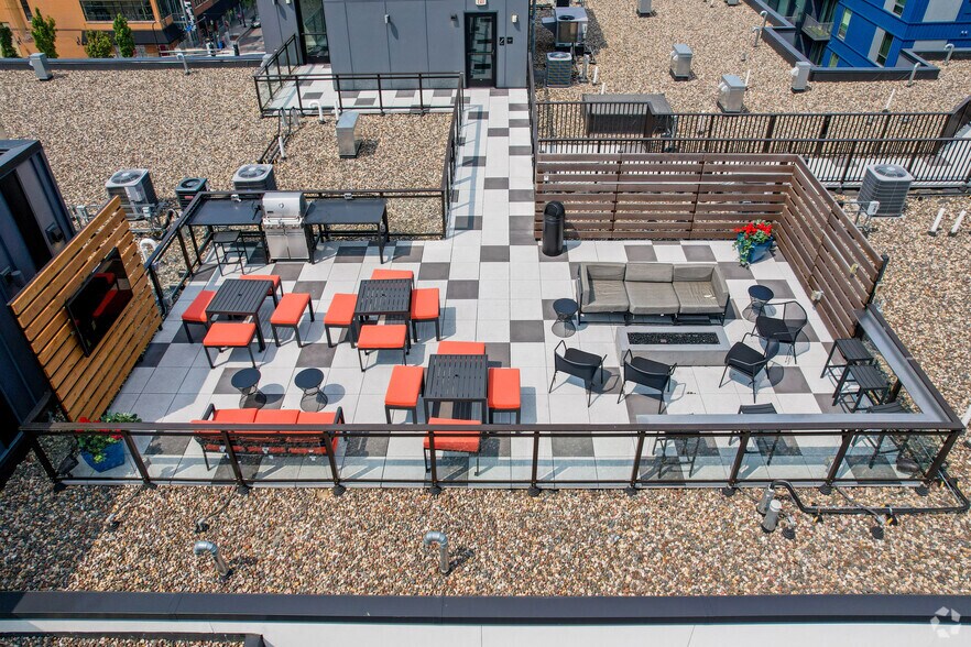 More Photos Of 1300 W Lake St, Minneapolis Apartments For Lease