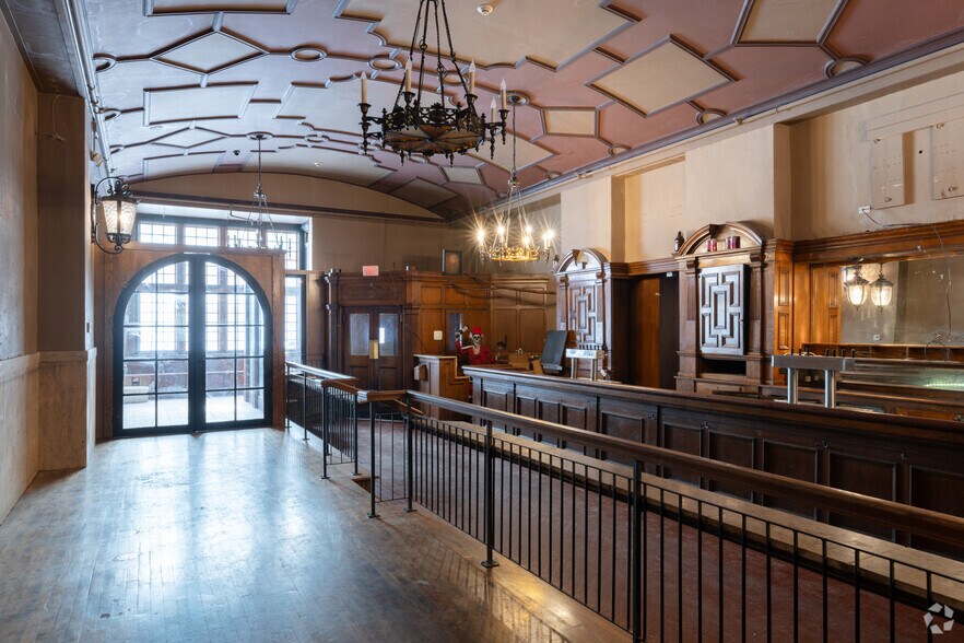 More Photos Of 391 Washington St, Buffalo Hotel For Lease
