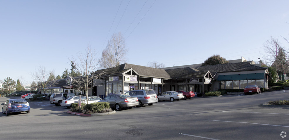 Primary Photo Of 10601-10607 NE 68th St, Kirkland Unknown For Lease