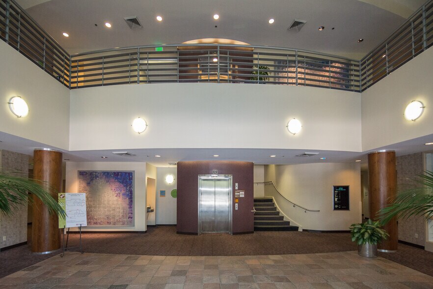 More Photos Of 1755 Creekside Oaks Dr, Sacramento Office For Lease