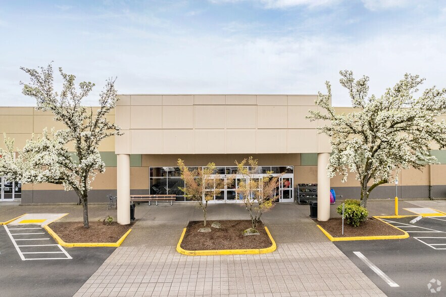 More Photos Of 3300 E Portland Rd, Newberg Freestanding For Lease
