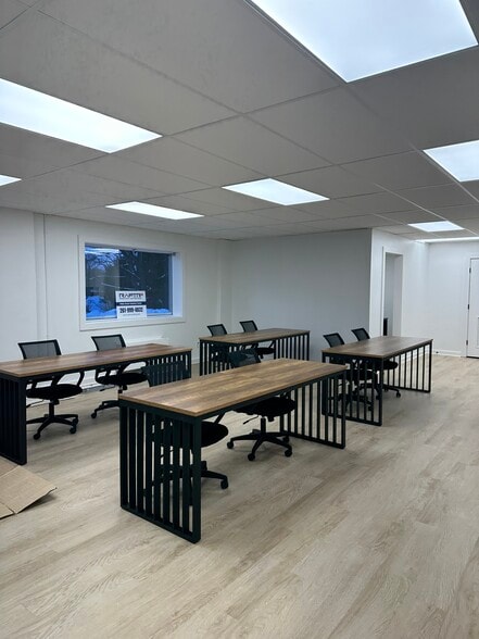 More Photos Of 31674 Center Ridge Rd, North Ridgeville Office For Lease