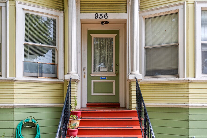 More Photos Of 954 Park St, Alameda Apartments For Sale