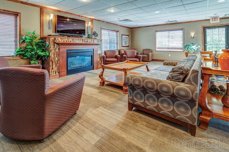 More Photos Of 1500 McAndrews Rd W, Burnsville Office For Lease