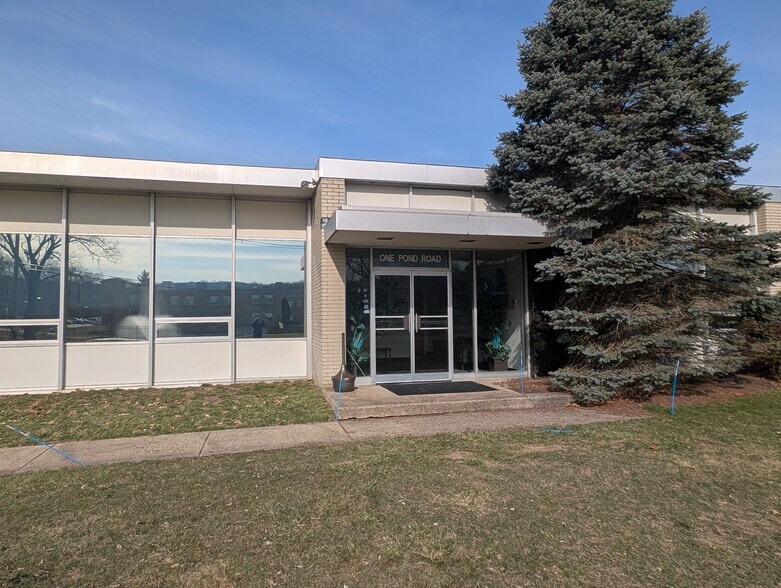 More Photos Of 1 Pond Rd, Rockleigh Warehouse For Lease