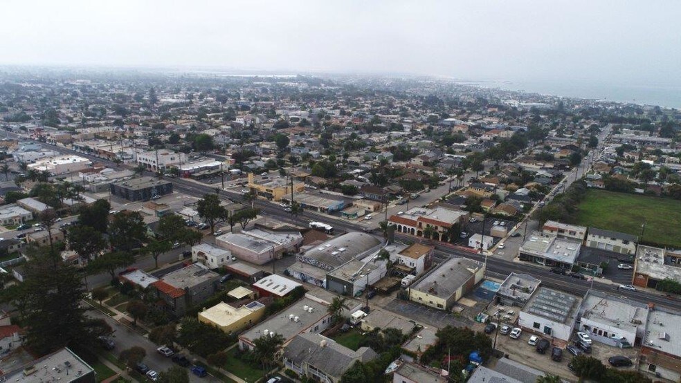 More Photos Of 1793 E Main St, Ventura Storefront For Sale