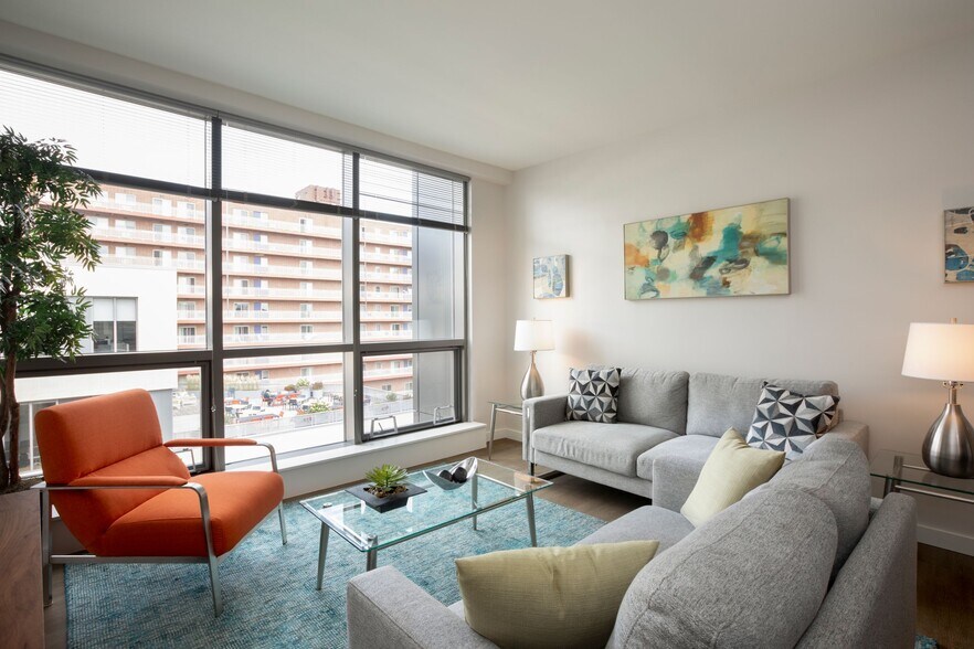More Photos Of 190 Pleasant St, Malden Apartments For Lease