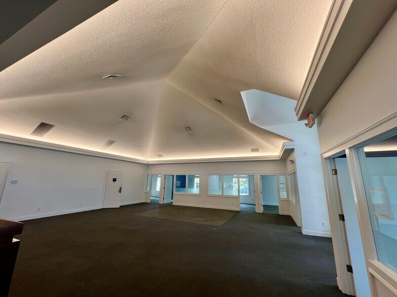 More Photos Of 991 S Mcpherson Church Rd, Fayetteville Bank For Lease