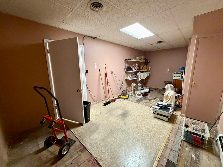 More Photos Of 1137 Light St, Baltimore Storefront Retail Residential For Sale