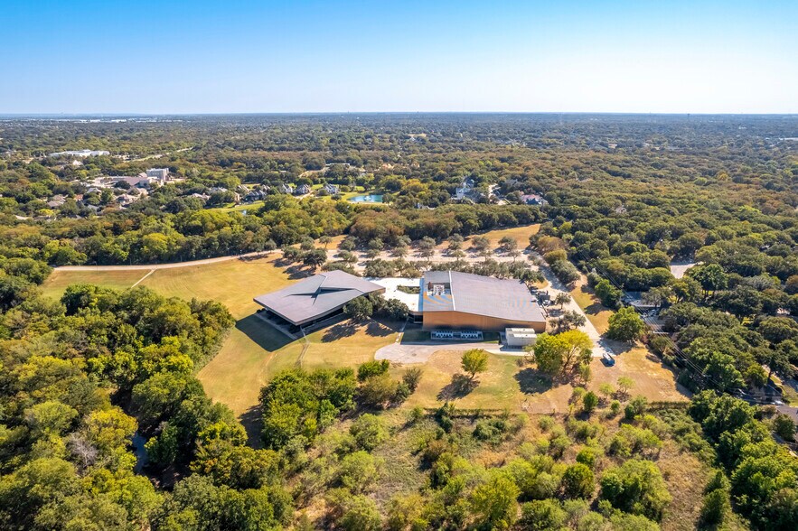 More Photos Of 5000 S Bowen Rd, Arlington Industrial For Lease