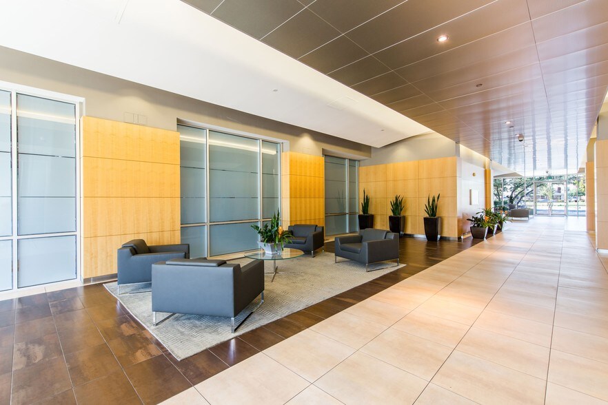 More Photos Of 11001 Lakeline Blvd, Austin Office For Lease
