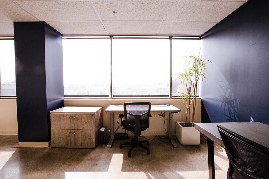 More Photos Of 3355 E Spring St, Long Beach Office For Lease