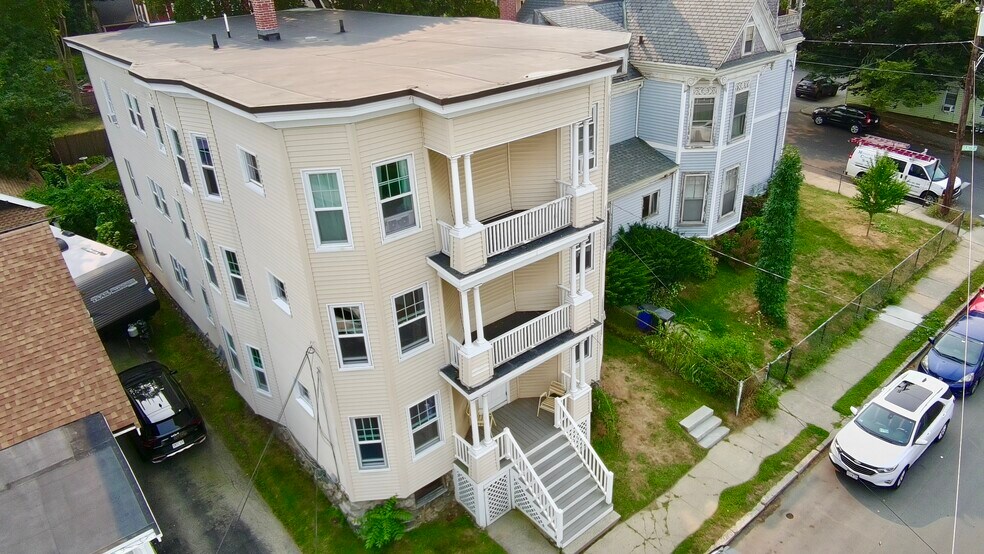 More Photos Of 87 Webster St, Haverhill Apartments For Sale