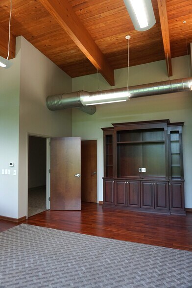 More Photos Of 6880 Perry Creek Rd, Raleigh Office For Lease