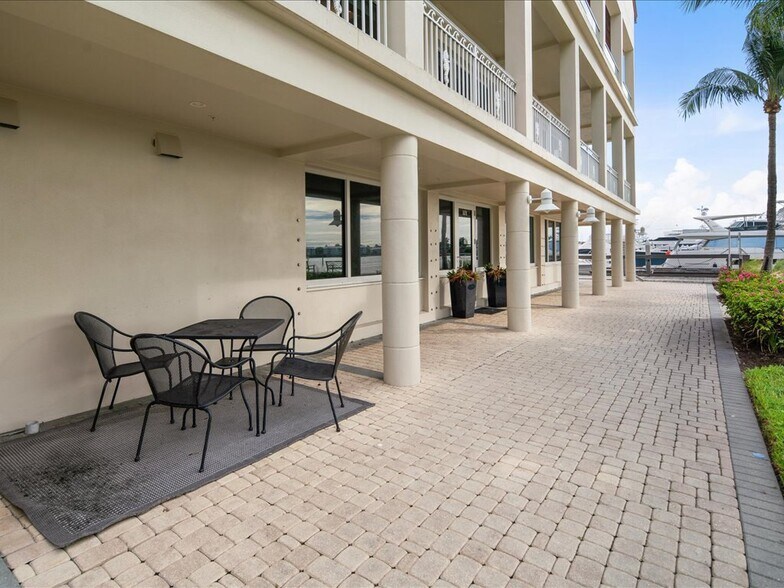 More Photos Of 1001 10th Ave S, Naples Office Residential For Sale