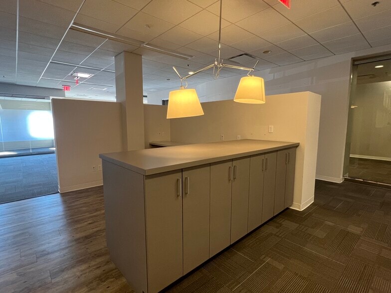 More Photos Of 1499 Post Rd, Fairfield Storefront For Lease