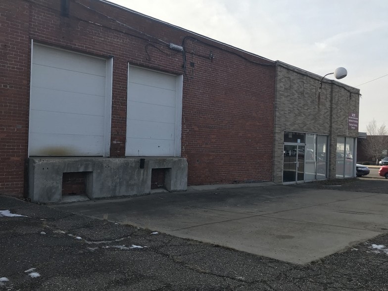 More Photos Of 730 S Market Ave, Canton Warehouse For Lease