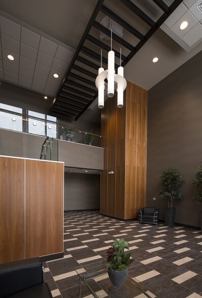 More Photos Of 10111 E 21st St N, Wichita Medical For Lease