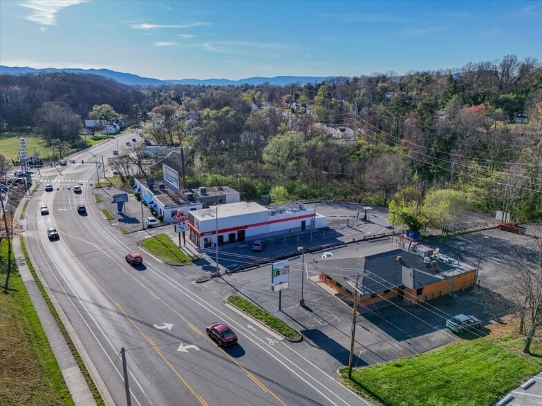 More Photos Of 683 Brandon Ave, Roanoke Fast Food For Sale