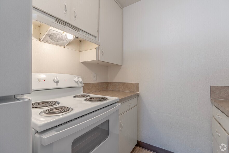 More Photos Of 2510-2560 Broadway St NE, Salem Apartments For Sale