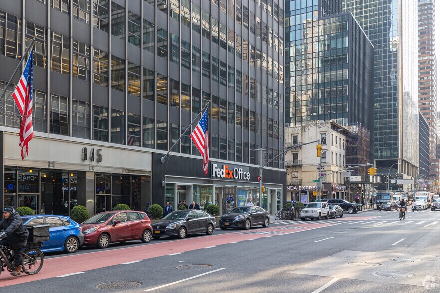 More Photos Of 845 Third Ave, New York Office For Lease