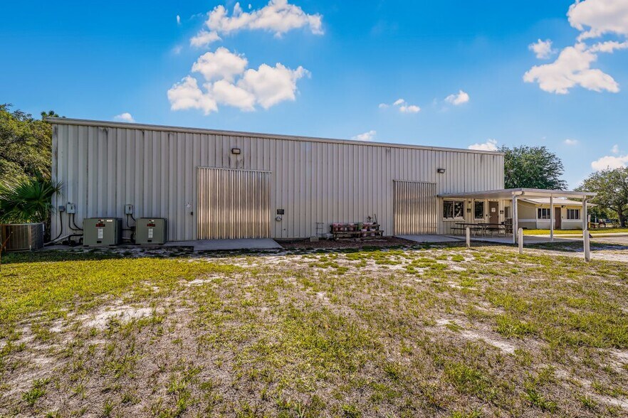 More Photos Of 1601 NE Success Dr, Jensen Beach Manufacturing For Sale