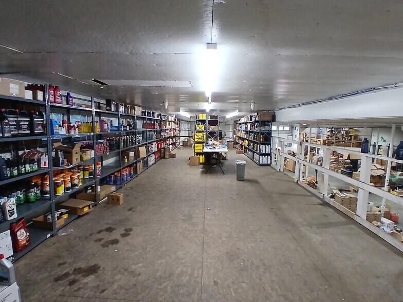 More Photos Of 20 Deyo Pl, Newburgh Warehouse For Sale