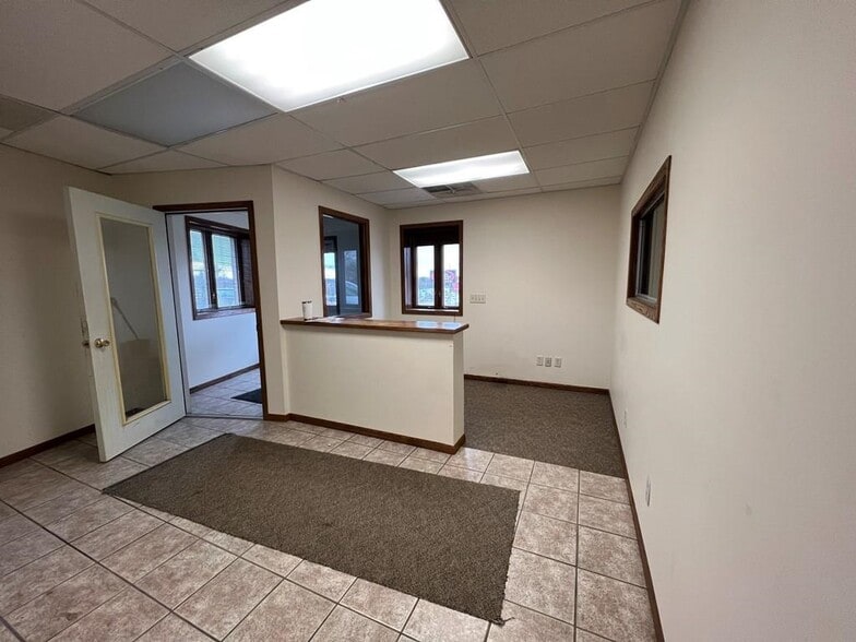 More Photos Of 2402 Grand Ave, Wausau Office For Lease