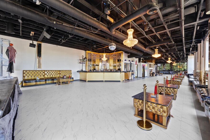 More Photos Of 197 E 2nd St, Pomona Bar For Sale