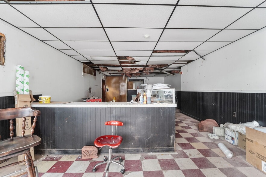 More Photos Of 126 S Cayuga St, Ithaca General Retail For Sale