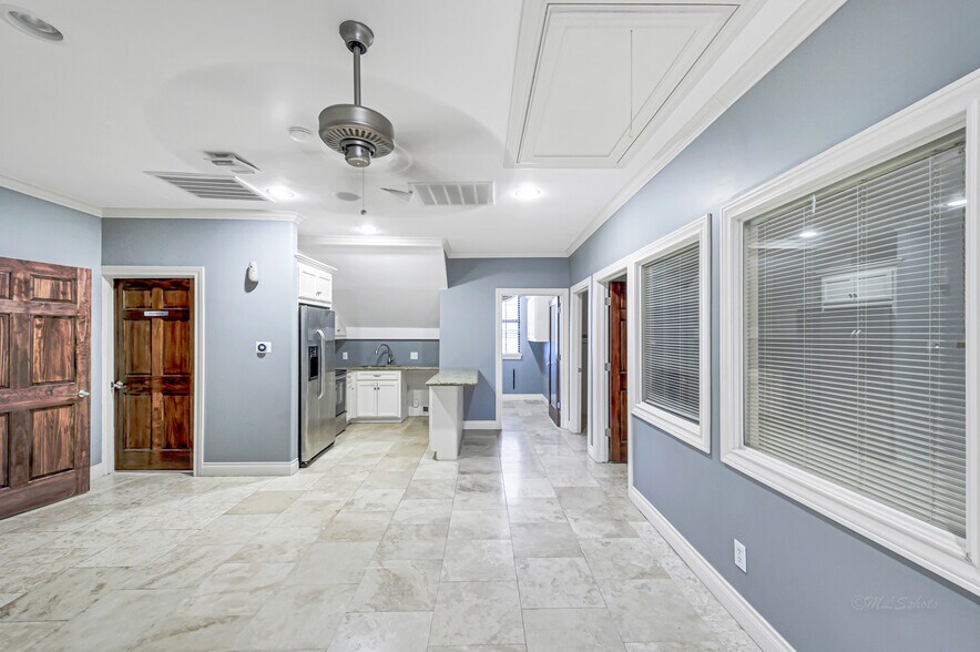 More Photos Of 607 Park Grove Dr, Katy Medical For Lease