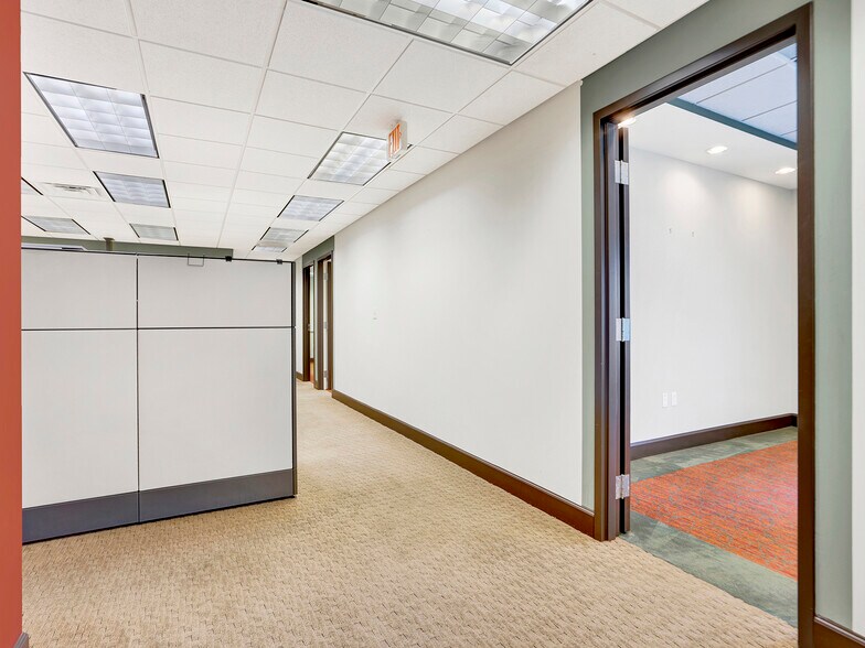 More Photos Of 4070-4090 Laguna St, Coral Gables Medical For Sale