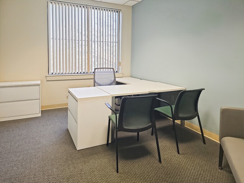 More Photos Of 200 Prosperity Dr, Knoxville Coworking Space