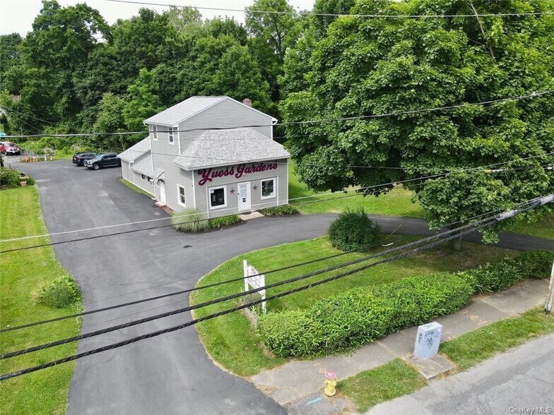 More Photos Of 406 3rd St, Newburgh General Retail For Sale