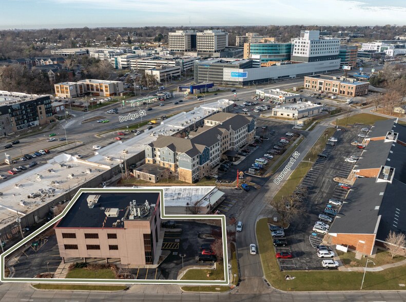 More Photos Of 210 N 78th St, Omaha Office For Sale