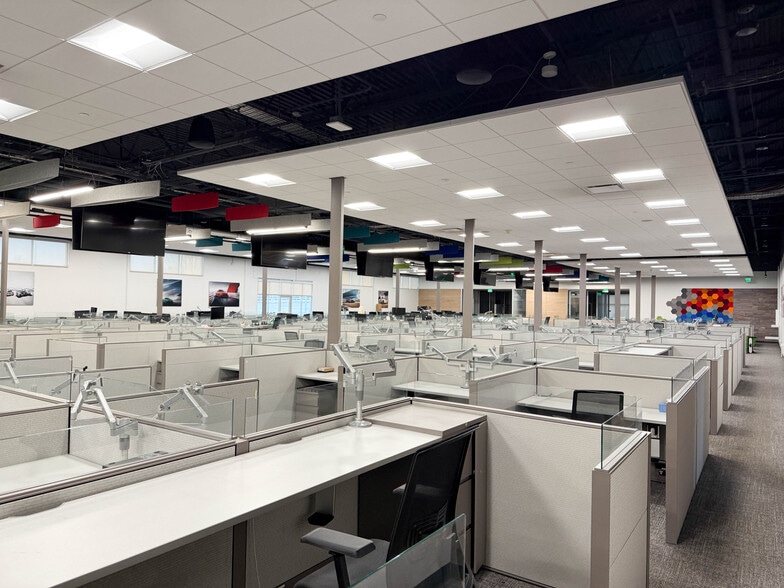 More Photos Of 109 Kenworthy Ave, Lowell Office For Sale