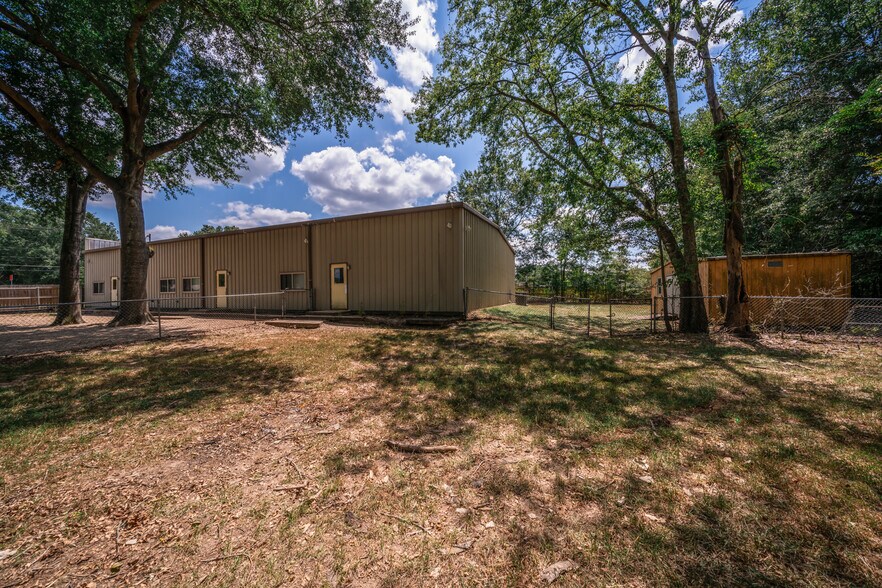 More Photos Of 1809 Alpine Rd, Longview Office For Sale