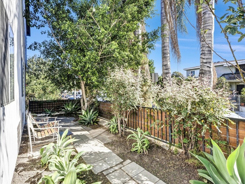 More Photos Of 2405 Meadowvale Ave, Los Angeles Multifamily For Sale